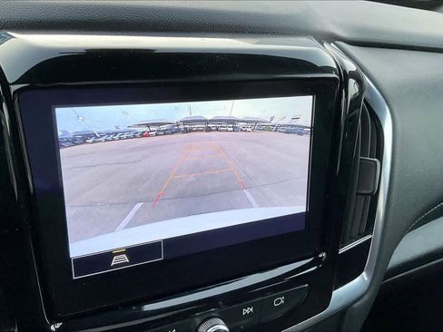 Used 2023 Chevrolet Traverse LT image 26
