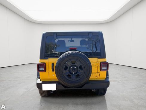 Used 2019 Jeep Wrangler Sport AWD/4WD image 5