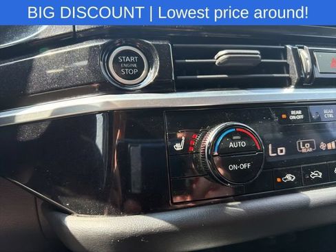 Used 2022 Nissan Pathfinder SV FWD image 31