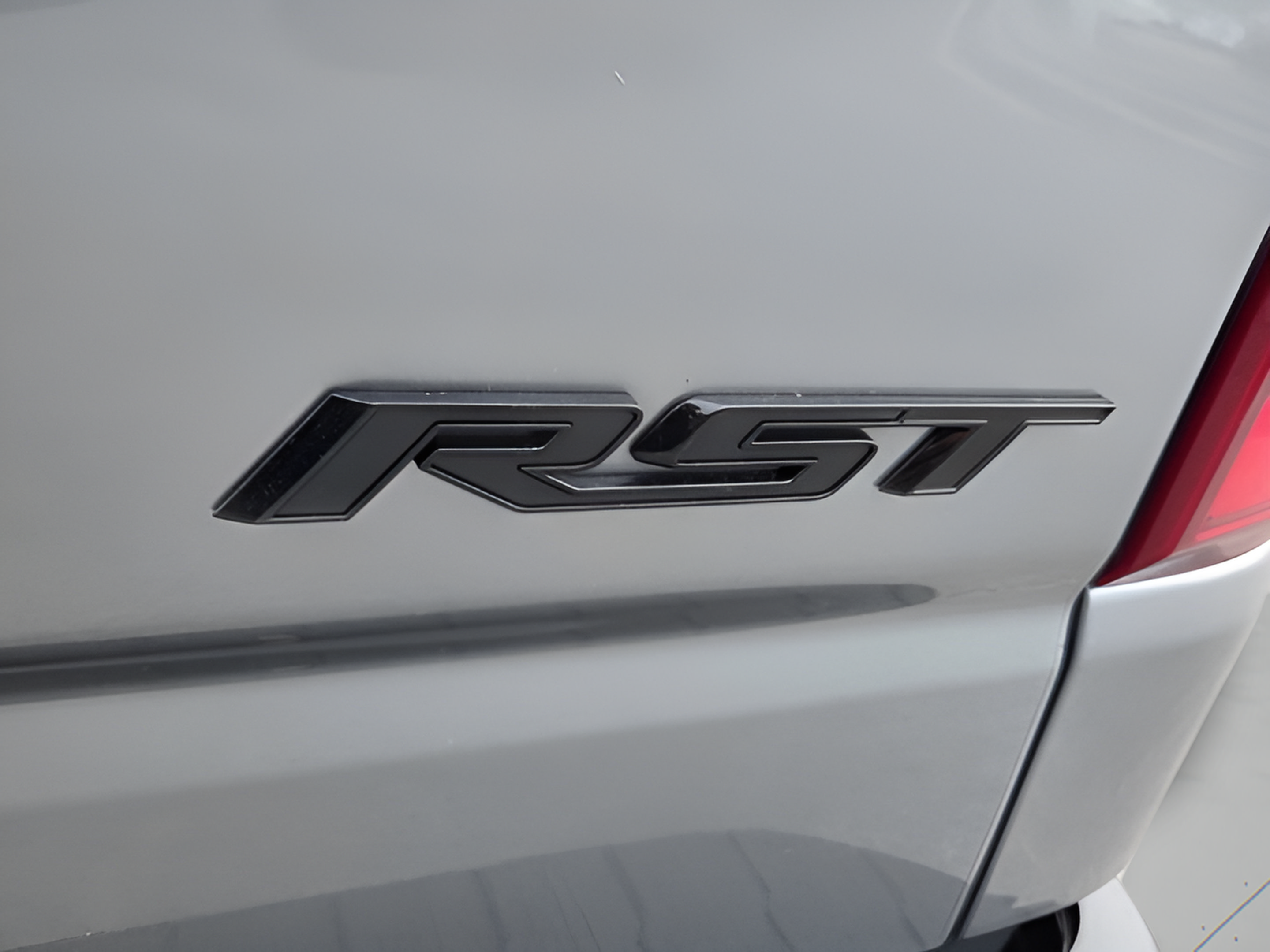 New 2026 Chevrolet Silverado 1500 RST w/ Redline Edition AWD/4WD image 35