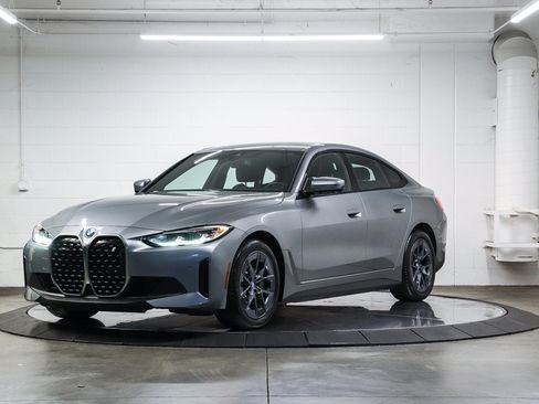 Certified 2023 BMW i4 eDrive35 RWD image 3