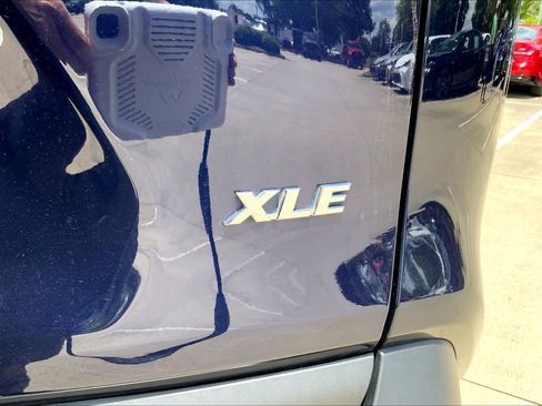 Used 2023 Toyota RAV4 XLE w/ Convenience Package FWD image 10