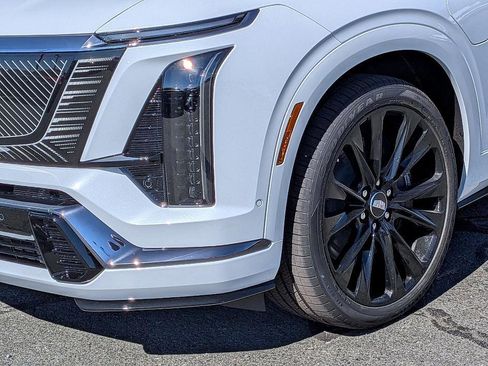 New 2026 Cadillac Vistiq Platinum image 9