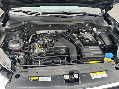Used 2023 Volkswagen Taos SE AWD/4WD image 28
