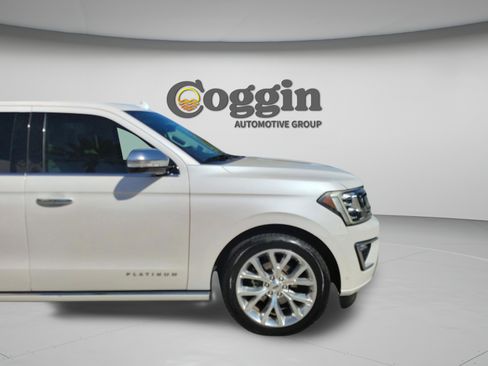 Used 2019 Ford Expedition Platinum RWD image 34