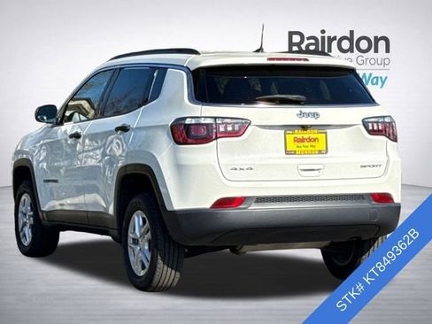 Used 2019 Jeep Compass Sport image 4