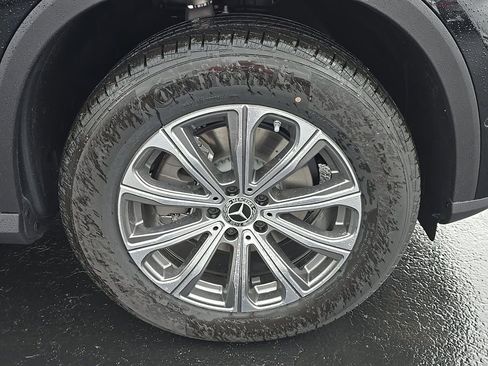 New 2026 Mercedes-Benz GLC 300 4MATIC image 9