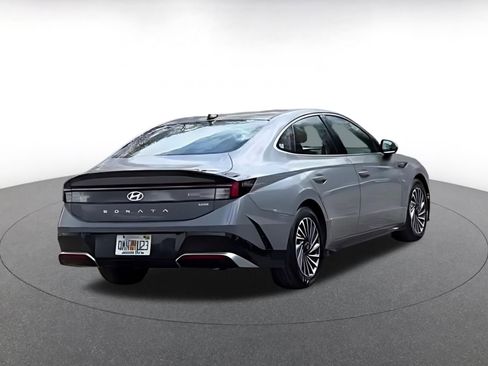 Used 2025 Hyundai Sonata SEL FWD image 16