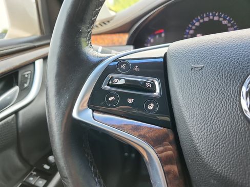 Used 2015 Cadillac XTS Luxury FWD image 23