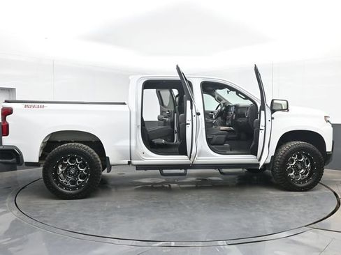 Used 2021 Chevrolet Silverado 1500 LT Trail Boss AWD/4WD image 49