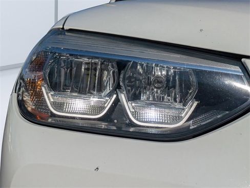 Used 2019 BMW X3 xDrive30i image 9