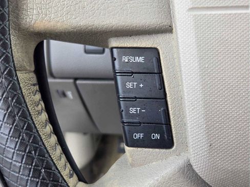 Used 2010 Ford Edge Limited FWD image 27