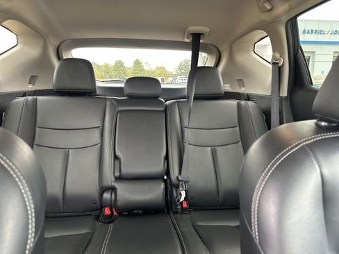 Used 2023 Nissan Murano SV image 34