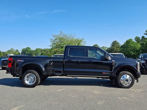 Used 2026 Ford F450 Platinum w/ FX4 Off-Road Package AWD/4WD image 7