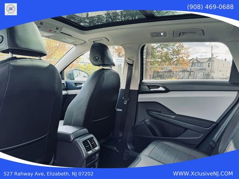 Used 2022 Volkswagen Taos SE image 29