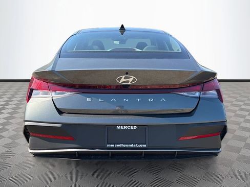 New 2026 Hyundai Elantra SE image 6