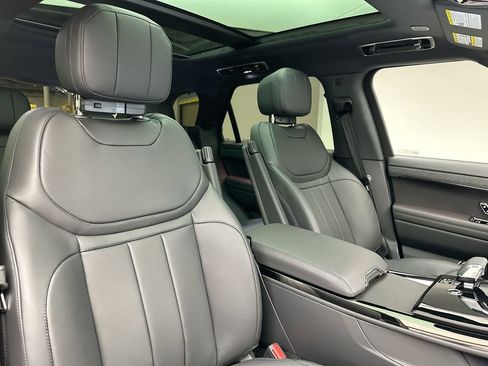 Certified 2025 Land Rover Range Rover Sport SE AWD/4WD image 4