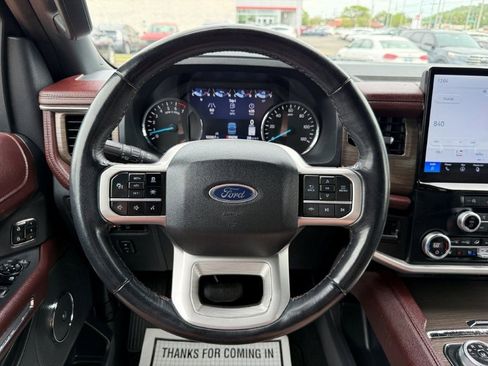 Used 2024 Ford Expedition Limited AWD/4WD image 36