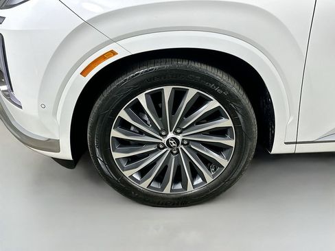 Used 2024 Hyundai Palisade Calligraphy FWD image 8