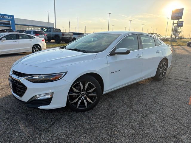 Used 2023 Chevrolet Malibu RS w/ LPO, Floor Liner Package FWD image 5