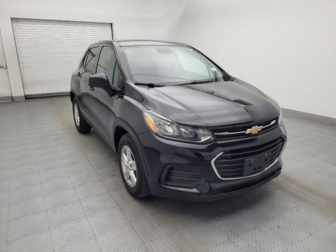 Used 2020 Chevrolet Trax LS w/ Tint and Cruise Package image 13