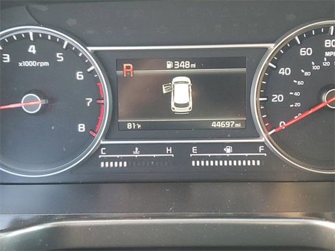 Used 2023 Kia Sorento LX image 27