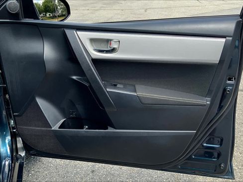 Used 2019 Toyota Corolla LE FWD image 22