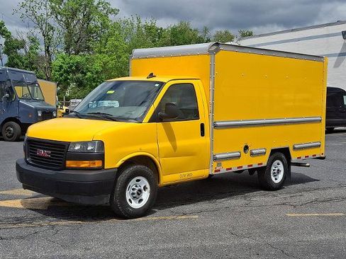 Used 2021 GMC Savana 3500 w/ Power Convenience Package RWD image 1