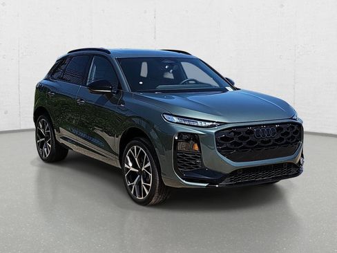New 2026 Audi Q3 quattro 2.0T AWD/4WD image 3