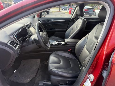 Used 2014 Ford Fusion Energi Titanium w/ Driver Assist Package FWD image 16