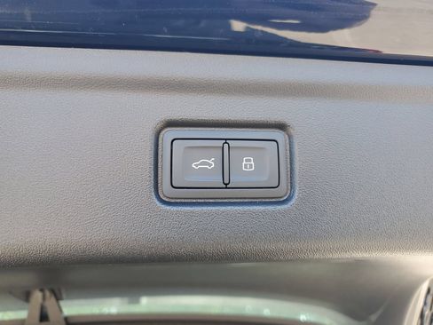 New 2027 Audi A6 e-tron Premium Plus AWD/4WD image 9