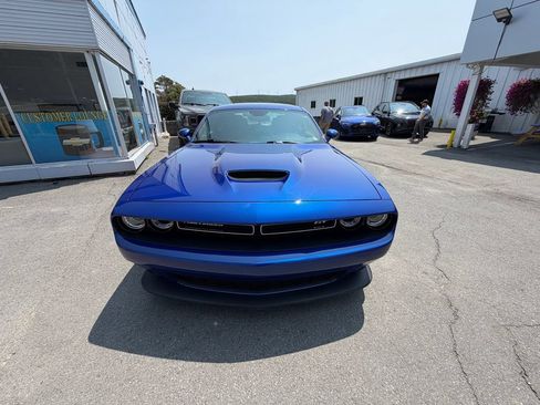 Used 2021 Dodge Challenger GT w/ Plus Package RWD image 8