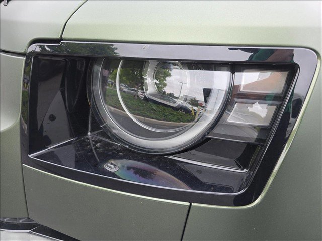 New 2026 Land Rover Defender 110 S AWD/4WD image 30