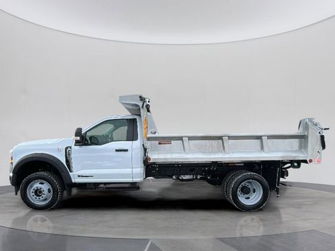 New 2026 Ford F550 4x4 Regular Cab Super Duty image 3