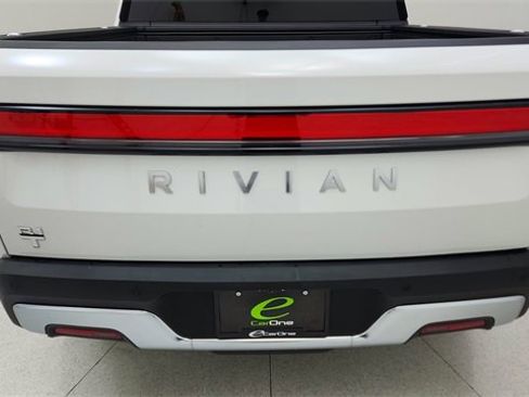 Used 2023 Rivian R1T Adventure image 11