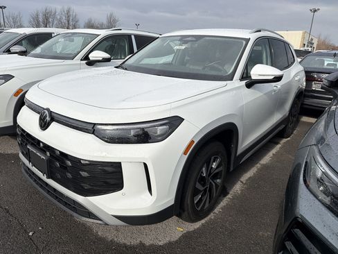 New 2026 Volkswagen Tiguan S AWD/4WD image 4