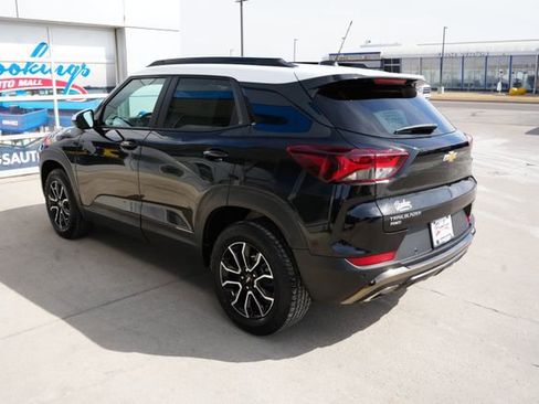 Used 2023 Chevrolet TrailBlazer ACTIV w/ Sun and Liftgate Package image 36
