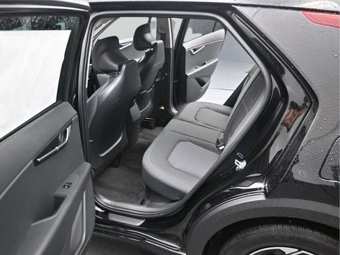 New 2026 Kia Niro LX FWD image 7