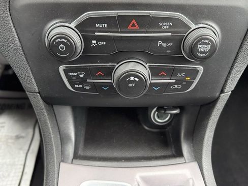 Certified 2023 Dodge Charger SXT image 17