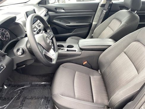 New 2025 Nissan Altima 2.5 SV image 18