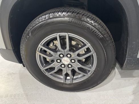 Used 2025 GMC Acadia Elevation image 35