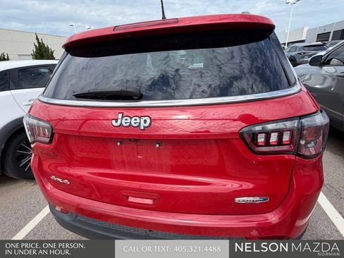 Used 2023 Jeep Compass Latitude AWD/4WD image 7