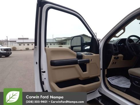 Used 2018 Ford F150 XLT w/ Equipment Group 302A Luxury image 10