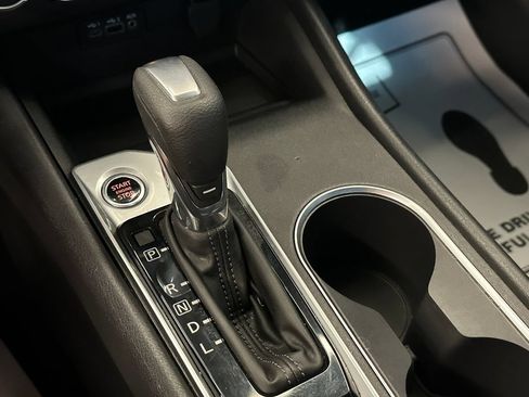 Used 2022 Nissan Altima 2.5 SV FWD image 16
