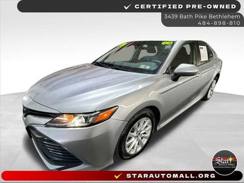 Used 2019 Toyota Camry LE image 1