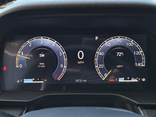 Used 2024 Jeep Grand Cherokee L Altitude AWD/4WD image 16