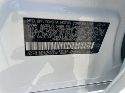 Used 2017 Lexus IS 200t RWD image 34