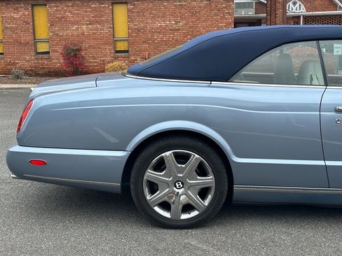 Used 2007 Bentley Azure image 6