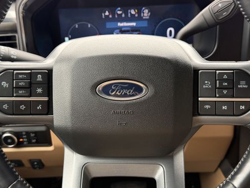 Used 2024 Ford F350 Lariat w/ Lariat Ultimate Package image 38