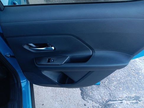 New 2026 Nissan Kicks SR image 23